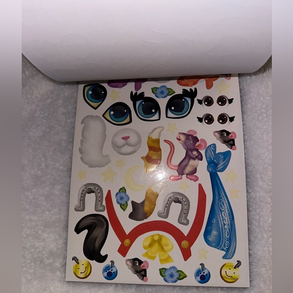 New Silly Pets Sticker Face Book - Picture 3 of 6